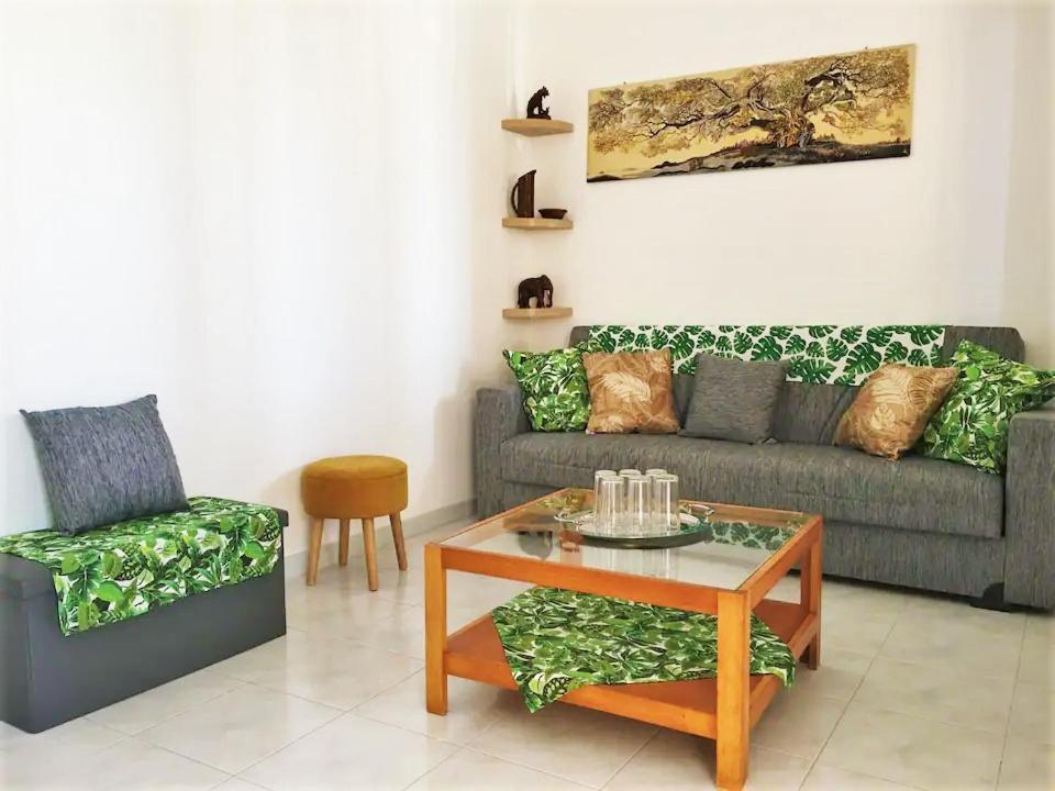 Bougainvillea Home - Ospedale Policlinico Монсеррато Экстерьер фото